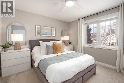 275 Camborne Crescent, Burlington, ON - Indoor Photo Showing Bedroom