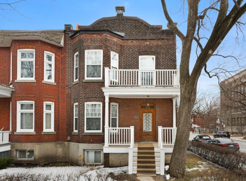 3560 Av. Marcil  Montréal (Côte-Des-Neiges/Notre-Dame-De-Grâce), QC H4A 2Z3