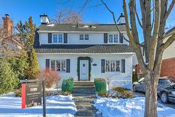 212 Av. Kindersley  Mont-Royal, QC H3R 1R7