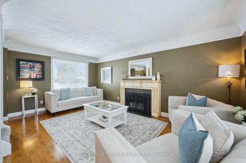 164 Jackson Avenue, Kitchener, ON - Indoor Photo Showing Living Room With Fireplace