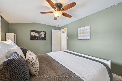 164 Jackson Avenue, Kitchener, ON - Indoor Photo Showing Bedroom