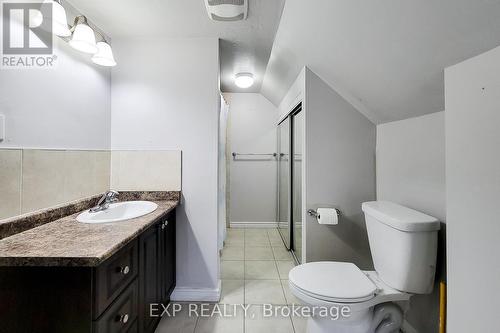 101 Sherman Avenue N, Hamilton, ON - Indoor Photo Showing Bathroom