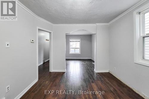 101 Sherman Avenue N, Hamilton, ON - Indoor Photo Showing Other Room