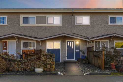 9-10145 Third St, Sidney, BC 