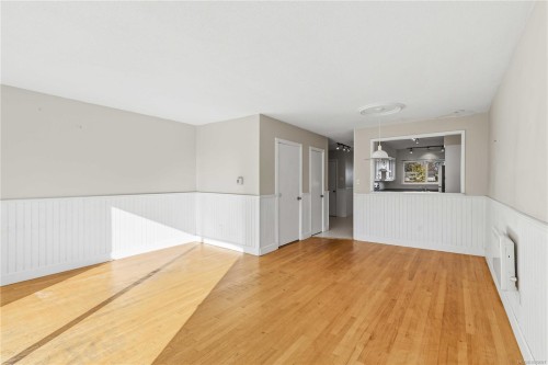 9-10145 Third St, Sidney, BC 