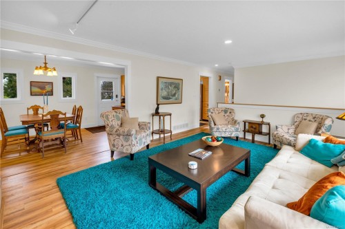 1185 Stuart Pl, Ladysmith, BC 