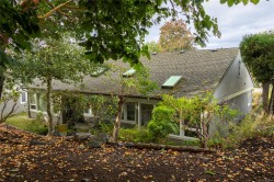 6-735 Moss St  Victoria, BC V8V 4N9