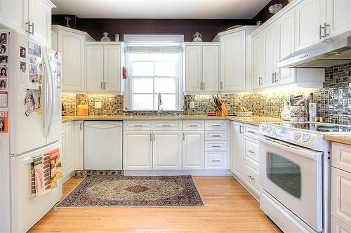 275 Roslyn Rd, Winnipeg, MB 