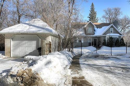 275 Roslyn Rd, Winnipeg, MB 