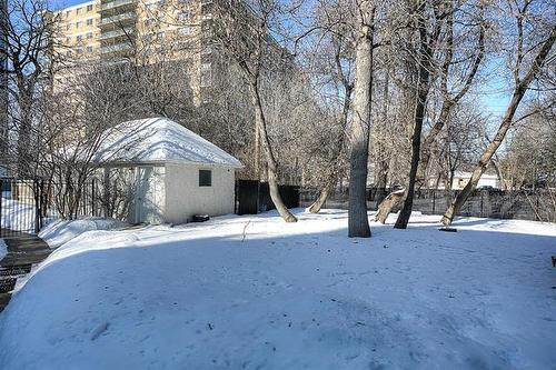 275 Roslyn Rd, Winnipeg, MB 
