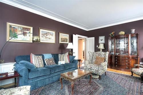 275 Roslyn Rd, Winnipeg, MB 