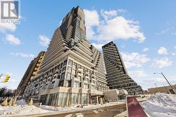 1403 - 10 INN ON THE PARK DRIVE  Toronto, ON M3C 0P9