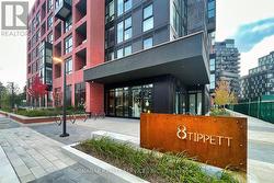 111 - 8 TIPPET ROAD  Toronto, ON M3H 0E7