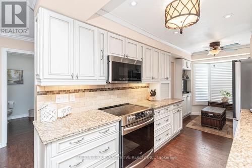 27 Beaverton Drive, Hamilton, ON - Indoor Photo Showing Kitchen With Upgraded Kitchen