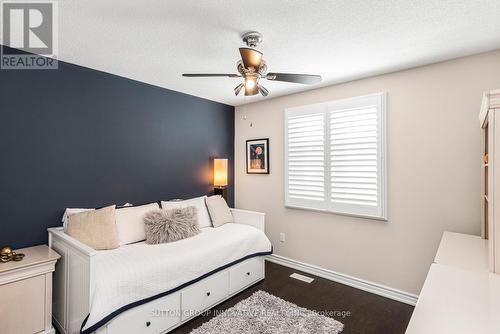 27 Beaverton Drive, Hamilton, ON - Indoor Photo Showing Bedroom