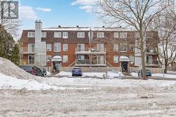 F - 3070 COUNCILLOR'S WAY  Ottawa, ON K1T 2S6