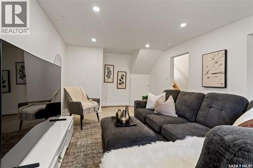 2832 Grant Road, Regina, SK 