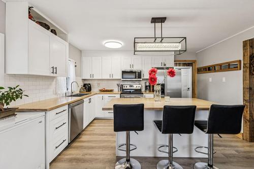 Cuisine - 2173 Route 303, Thorne, QC - Indoor Photo Showing Kitchen With Double Sink