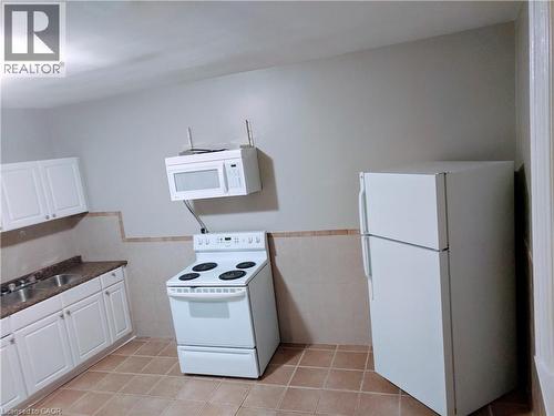 249-253 Church Street, St. Catharines, ON - Indoor Photo Showing Kitchen