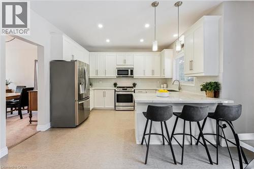 171 Endeavour Drive, Cambridge, ON - Indoor Photo Showing Kitchen With Stainless Steel Kitchen With Upgraded Kitchen