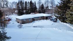 9 KENLEA COURT  Aurora, ON L4G 6E1