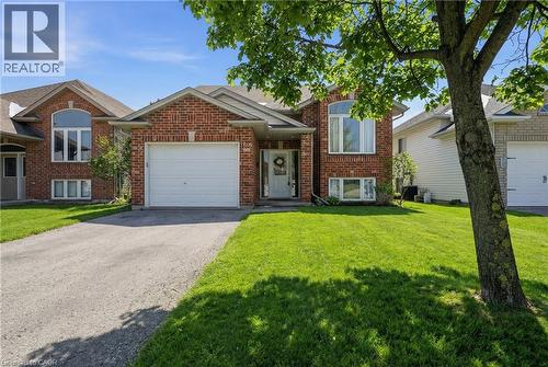 136 COURTNEY Crescent  Welland, ON L3C 7H8