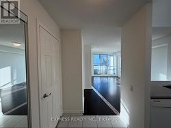 1505 - 8 HILLCREST AVENUE  Toronto, ON M2N 6Y6