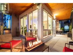 201 108 E 8TH STREET  North Vancouver, BC V7L 0H1