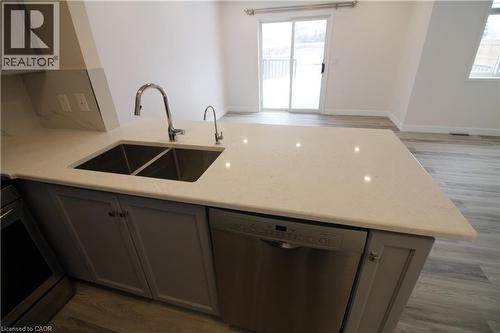532 Mariner Drive, Waterloo, ON - Indoor Photo Showing Kitchen With Double Sink