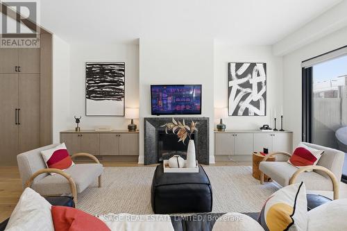 10 Brant Avenue, Mississauga, ON - Indoor