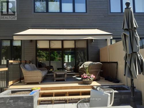 10 Brant Avenue, Mississauga, ON - Outdoor With Deck Patio Veranda With Exterior