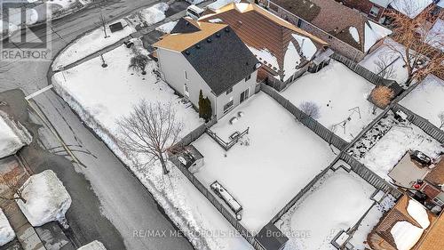 135 Veronica Drive, Kitchener, ON - Outdoor