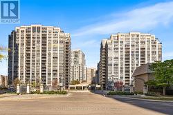 1211 - 28 HOLLYWOOD AVENUE  Toronto, ON M2N 6S4