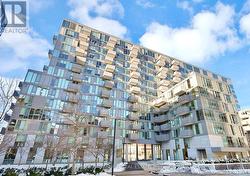 1011 - 38 MONTE KWINTER COURT  Toronto, ON M3H 0E2