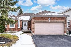 122 FLETCHER STREET  Bradford West Gwillimbury, ON L3Z 2Y9