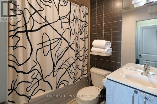 Ph101 - 225 Sherway Gardens Road, Toronto, ON - Indoor Photo Showing Bathroom