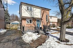 75 BERRISFIELD CRESCENT  Hamilton (Berrisfield), ON L8T 4X1