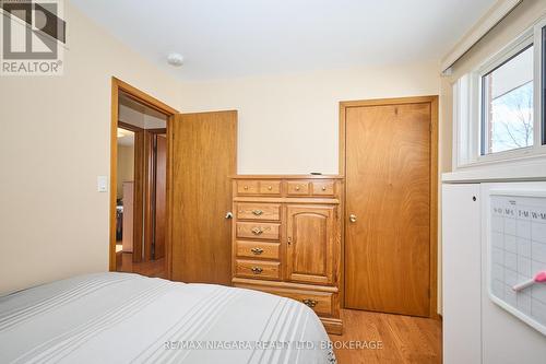 50 Chetwood Street, St. Catharines (Western Hill), ON - Indoor Photo Showing Bedroom