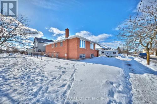 50 Chetwood Street, St. Catharines (Western Hill), ON - Outdoor