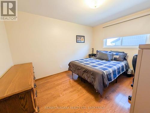 50 Chetwood Street, St. Catharines (Western Hill), ON - Indoor Photo Showing Bedroom
