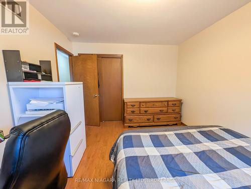 50 Chetwood Street, St. Catharines (Western Hill), ON - Indoor Photo Showing Bedroom