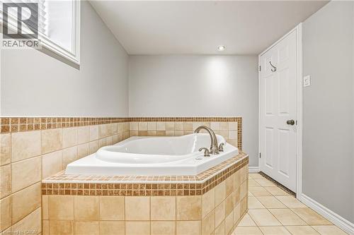 165 E 38Th Street, Hamilton, ON 