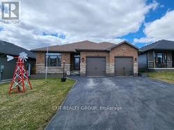 16 MATHEOS CRESCENT Quinte West (Murray Ward), ON K8V 0L2