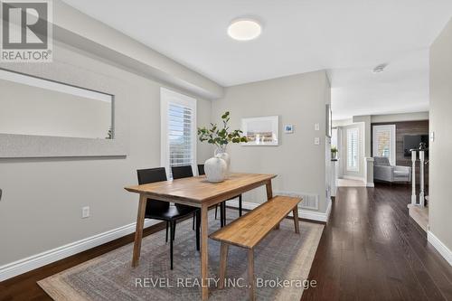 2286 Seton Crescent, Burlington, ON - Indoor Photo Showing Dining Room