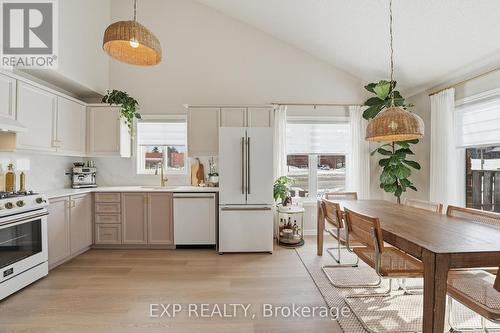 1 - 19 Bartlett Avenue, Grimsby, ON - Indoor Photo Showing Other Room