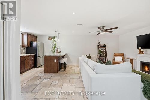 1 - 19 Bartlett Avenue, Grimsby, ON - Indoor With Fireplace