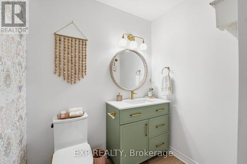1 - 19 Bartlett Avenue, Grimsby, ON - Indoor Photo Showing Bathroom