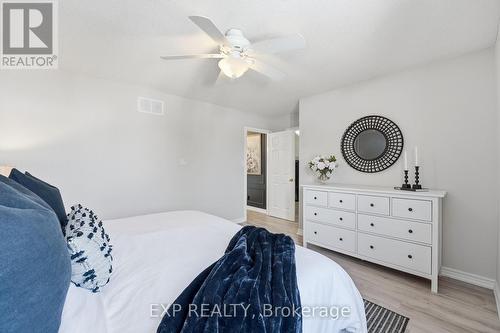 1 - 19 Bartlett Avenue, Grimsby, ON - Indoor Photo Showing Bedroom