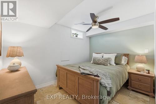 1 - 19 Bartlett Avenue, Grimsby, ON - Indoor Photo Showing Bedroom
