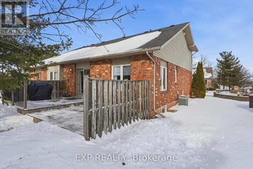 1 - 19 Bartlett Avenue, Grimsby, ON - Outdoor